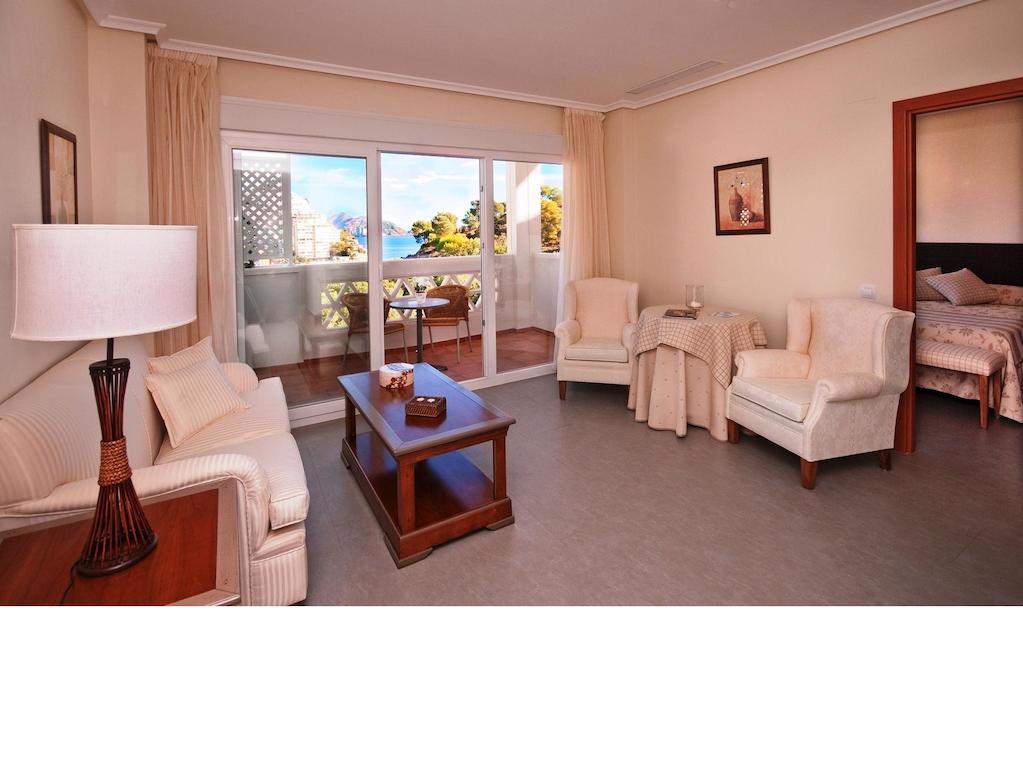 Ballesol Costablanca Senior Resort Mayores De 55 Anos Cala de Finestrat Bilik gambar